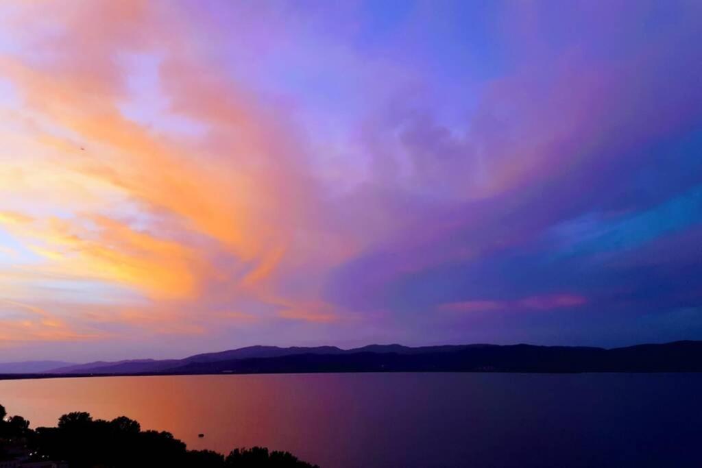 Апартаменти Bellavista La Tua Romantica Vacanza Sul Trasimeno Кастільйоне-дель-Лаго Екстер'єр фото